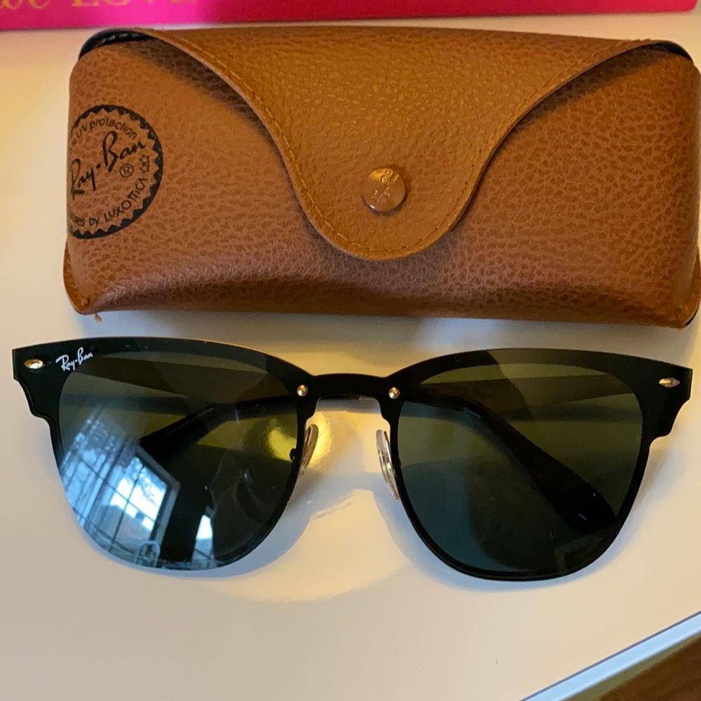 Ultra chic Ray Ban Blaze Clubmaster’s